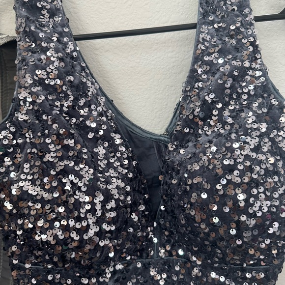 Light Blue Gray Saree with Sequin Blouse - Picture 9 of 9